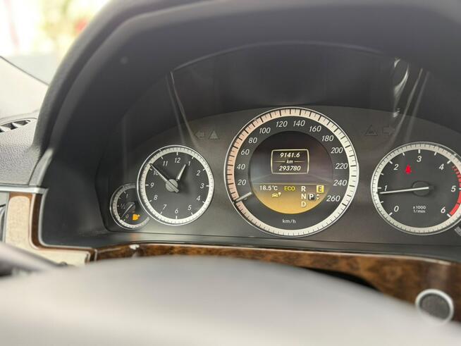 Mercedes E 250 automat bixsenon Lębork - zdjęcie 10