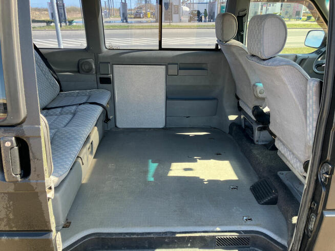 Sprzedam VW T4 Multivan 2.4D Reda - zdjęcie 5