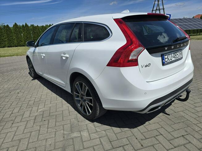 Volvo V60 2,0hdi Navi.Serwis.Xenony.Ledy.Biała Perła,Tempomat.OKAZJA Kutno - zdjęcie 12