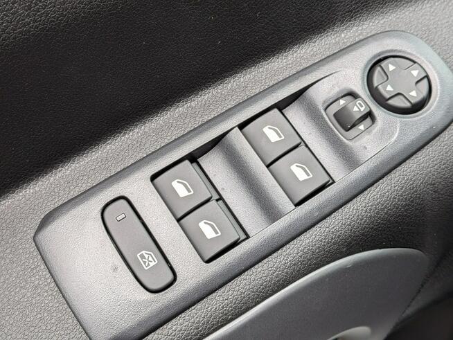 Opel Combo Life Kombi MPV Diesel 131 KM AT8 Piła - zdjęcie 9