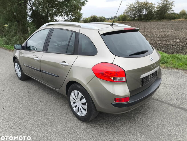 Renault Clio 1.2 16V TCE Luxe Chełmce - zdjęcie 9