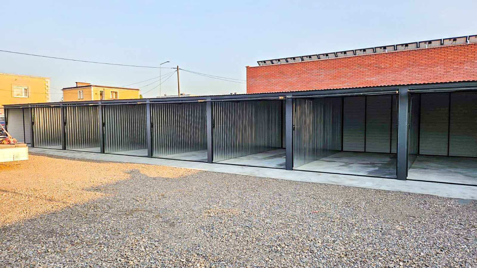 Rząd garaży 24x5m + wiata 2m 8x brama uchylna  dach spad w przód GP488 Dobre Miasto - zdjęcie 5