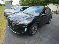 Ford Escape 4x4 / TITANIUM / automat / niski przebieg