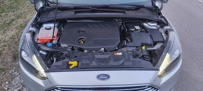 Ford Focus 1,6 TDCi 2015r Hatchback 115KM 116 800km NAVI Skarżysko-Kamienna - zdjęcie 12