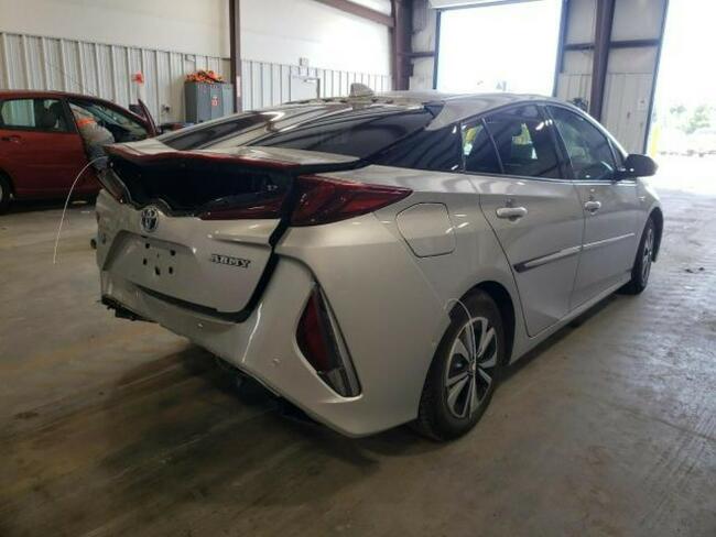 Toyota Prius 2018, 1.8L, od ubezpieczalni Sulejówek - zdjęcie 4