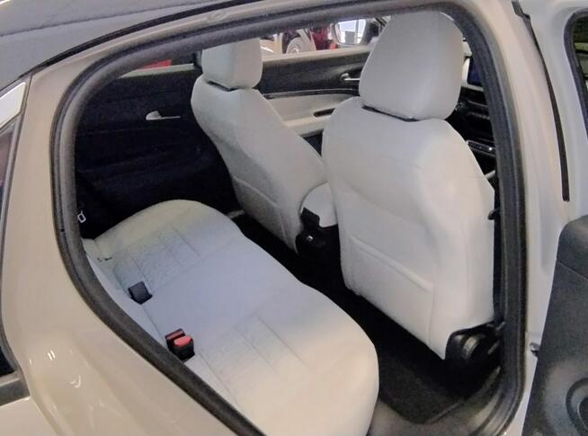 Fiat 600 1.2DCT 110KM La Prima Kremowy Cappucino z czarnym dachem Piła - zdjęcie 12