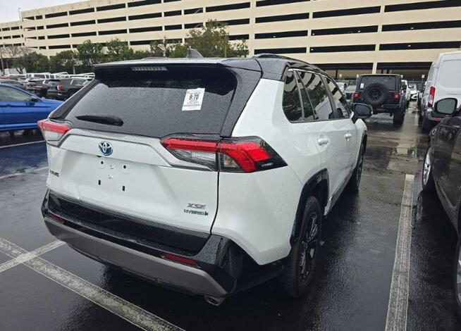 Toyota RAV-4 Bogata wersja wyposażenia / AWD / Hybryda Warszawa - zdjęcie 4