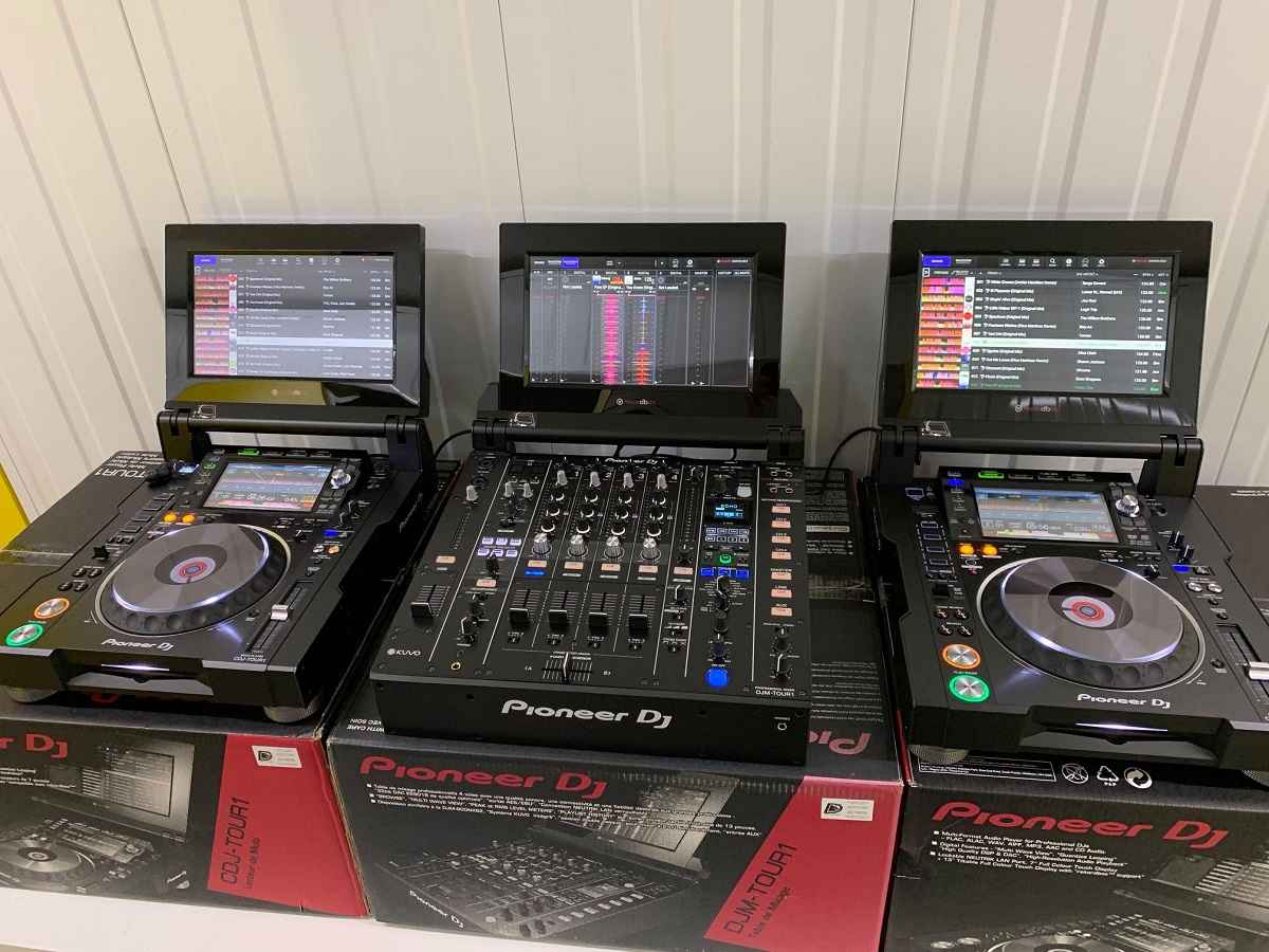 2x Pioneer CDJ-2000NXS2 + 1x DJM-900NXS2 DJ Mixer dla 2600 EUR Ochota - zdjęcie 10