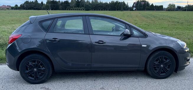 Opel Astra 1.4 Benzyna - Udokumentowana KOLOR Extra Legionowo - zdjęcie 4