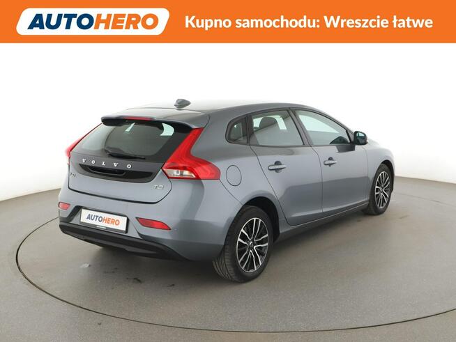 Volvo V40 Momentum kamera navi grzane fotele LED tempomat Warszawa - zdjęcie 7