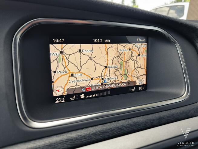 Volvo V40 2.0 Momentum 122KM FULL LED skóra NAVI pdc BEZWYPADEK 2019 Tychy - zdjęcie 11