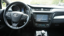 Toyota Avensis 2015r POLSKA / BEZWYPADKOWY Tapicerka skóra Płock - zdjęcie 7