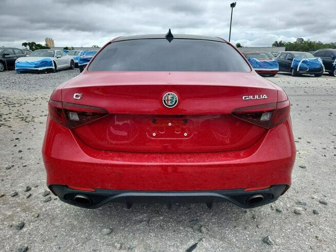 Alfa Romeo Giulia / automat / Veloce / niski przebieg / Tarnów - zdjęcie 6