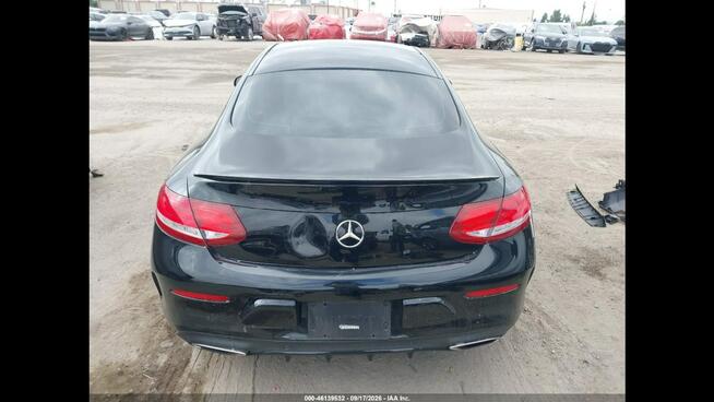 Mercedes C 300 4Matic / pakiet AMG / niski przebieg Chwaszczyno - zdjęcie 8