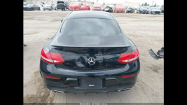 Mercedes C 300 4Matic / pakiet AMG / niski przebieg Chwaszczyno - zdjęcie 8