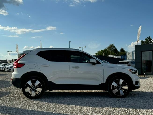 Volvo XC 40 Momentum / Panorama / Pamięć foteli / FV marża Michałowice - zdjęcie 3