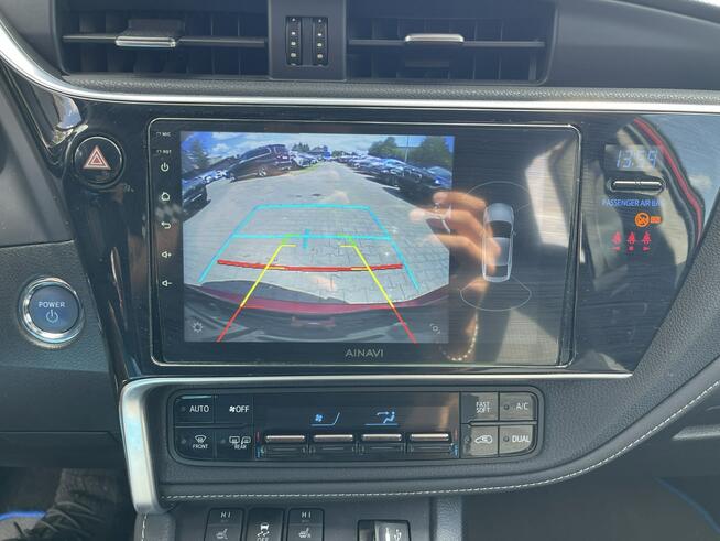 Toyota Auris Prestige Hybryda Skóra Automat Kamera Podgrzewanie Gliwice - zdjęcie 12
