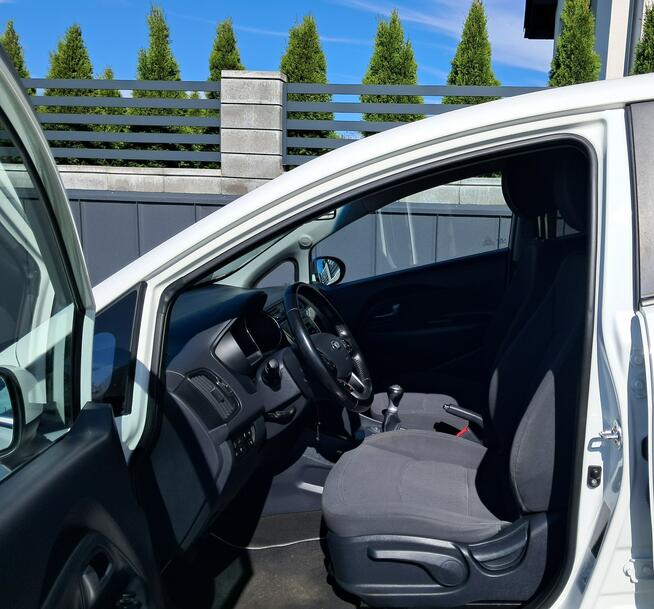 Kia Rio 1.2 Benzyna 84 KM Cisiec - zdjęcie 5