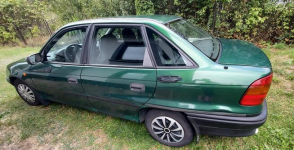 Opel Astra 2001r Jaworzno - zdjęcie 2