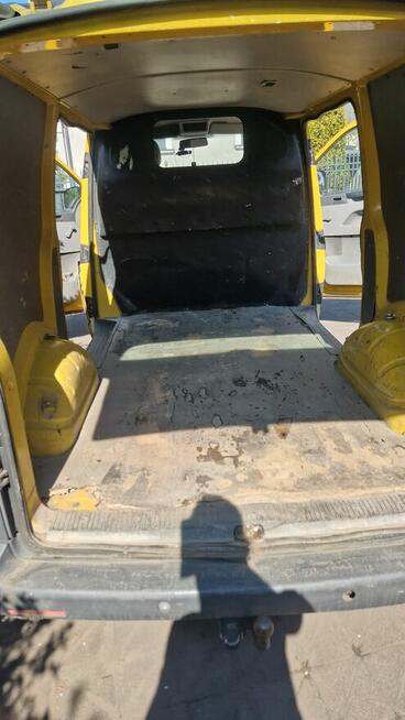 Volkswagen Transporter T5 - 2006 - 1.9 TDI Śródmieście - zdjęcie 2
