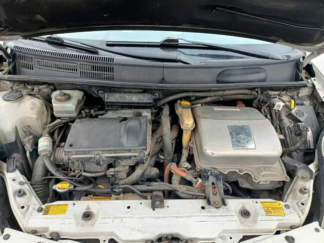 Toyota Prius 1.5 Hybrid b+g 07r Automat Tarnów - zdjęcie 8