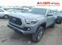 Toyota Tacoma 2018, 3.5L, 4x4, lekko uszkodzony tył
