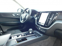 Volvo XC 60 z Gwarancją Bezwypadkowy Model 2023r Żyrardów - zdjęcie 9