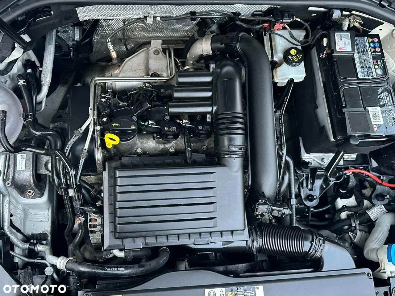 Volkswagen Passat 1.4 TSI ACT Trendline DSG 2018  103708 km Benzyna Tychy - zdjęcie 5