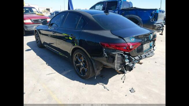 Alfa Romeo Giulia Wersja Ti / AWD / niski przebieg Tarnów - zdjęcie 7