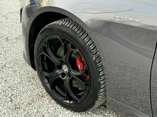 Alfa Romeo Giulia 2.0 Turbo 16V AT8-Q4 Veloce 2023 FV23% Pęcice - zdjęcie 11