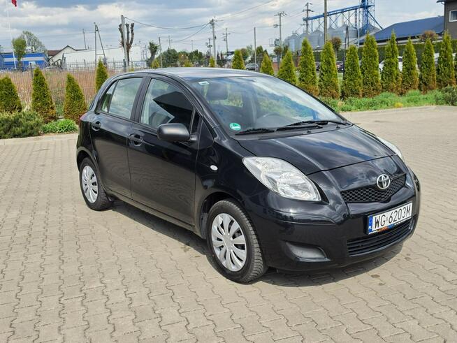 Toyota Yaris Bezwypadkowy serwisowany Łaskarzew - zdjęcie 5