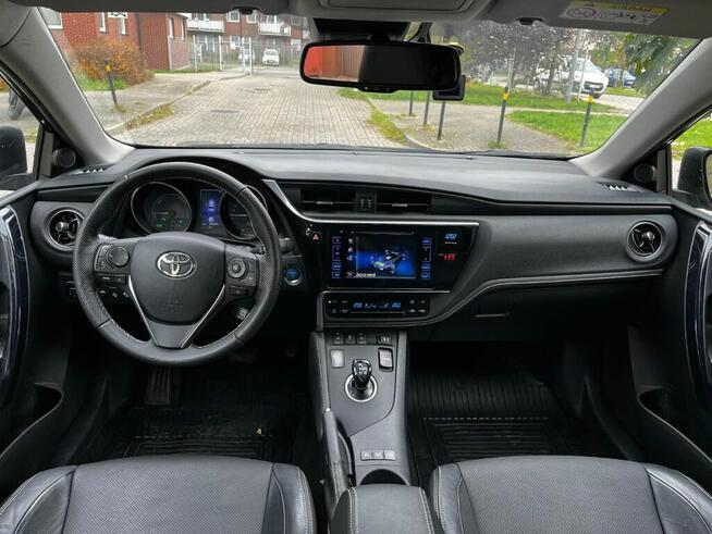 Toyota Auris II 1.8 TS Hybryda/benz/lpg Pruszcz Gdański - zdjęcie 2