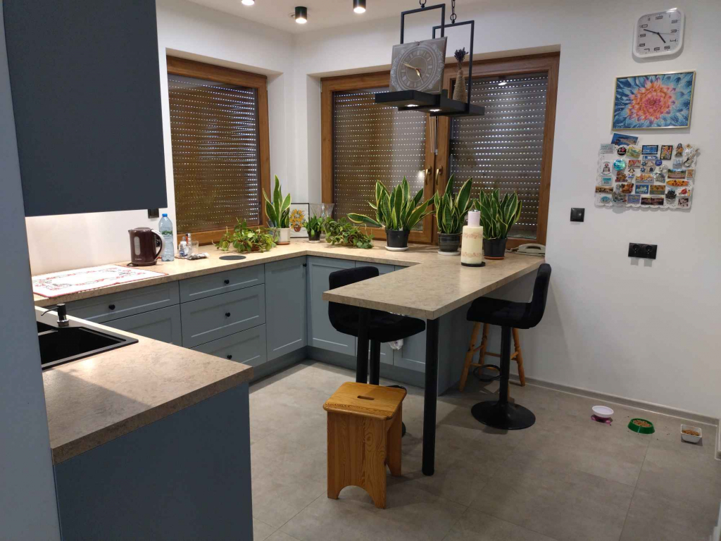 Pokój dla dziewczyny Nowa Huta - zdjęcie 10