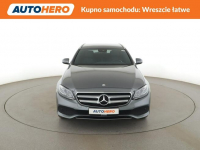 Mercedes E 200 full led navi kamera grzane fotele hak automat Warszawa - zdjęcie 11