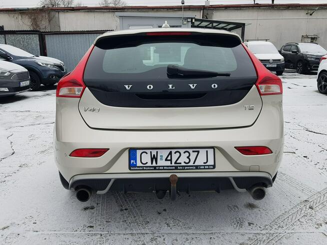 Volvo V40 2,0 T2 Benzyna Nawigacja Skóry Zarejestrowany Gwarancja Włocławek - zdjęcie 6