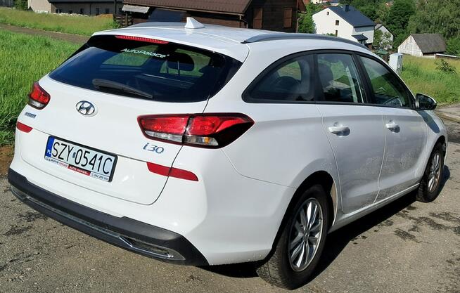 Hyundai i30 1.5 Benzyna 110 KM Cisiec - zdjęcie 11