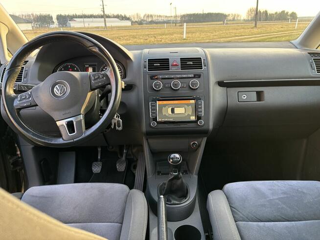 Zadbany VW Touran 2,0 moc 140 KM szuka nowego właściciela Rusiec - zdjęcie 10