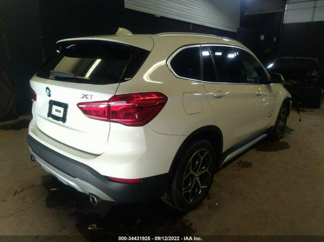 BMW X1 2018, 2.0L, 4x4, od ubezpieczalni Sulejówek - zdjęcie 4