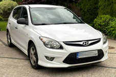 Hyundai I30 1.4i 110KM Klimatyzacja Niski Przebieg Biały Opłacony Wrocław - zdjęcie 2