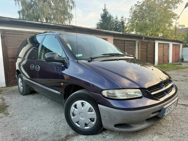 ** Chrysler Voyager 2.5 Diesel ** Niski Przebieg ** Pierwszy Dębica - zdjęcie 2