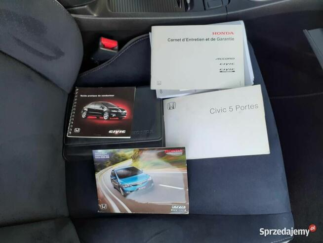 Honda Civic VIII 2.2i-CTDi Executive Wałdowo Szlacheckie - zdjęcie 11