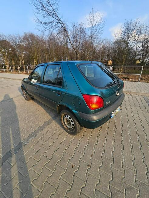 Ford Fiesta Benzyna 1.3 + LPG - 2000r Głogów - zdjęcie 4