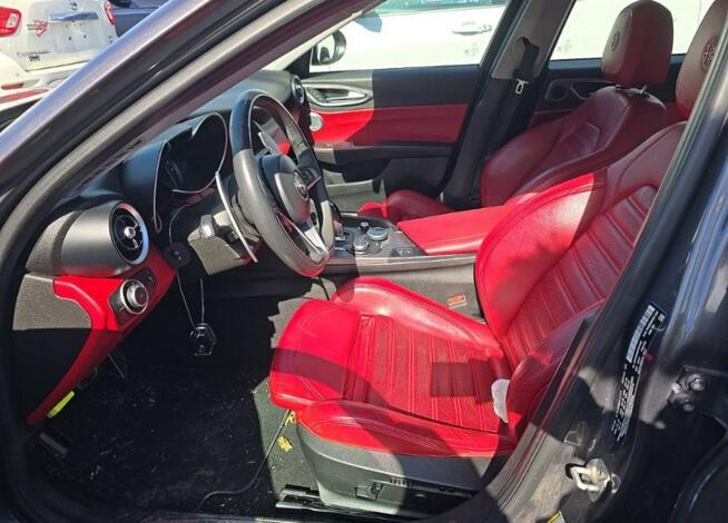 Alfa Romeo Giulia Wersja Ti / AWD / niski przebieg Częstochowa - zdjęcie 6