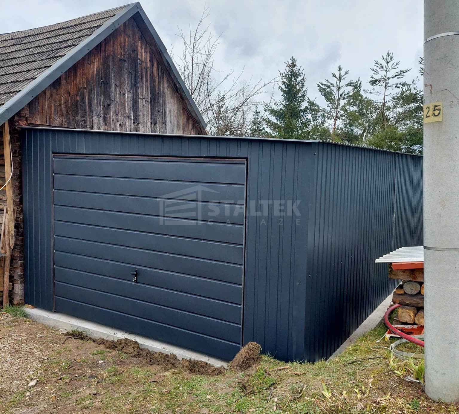 Garaż Blaszany 4,5X8M Brama Uchylna  Dach Spad W Bok ST215 Morąg - zdjęcie 5