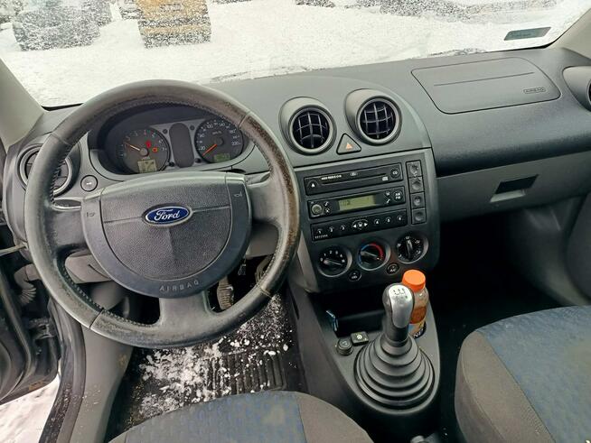 Ford Fiesta 1.6 b+g 03r Tarnów - zdjęcie 7
