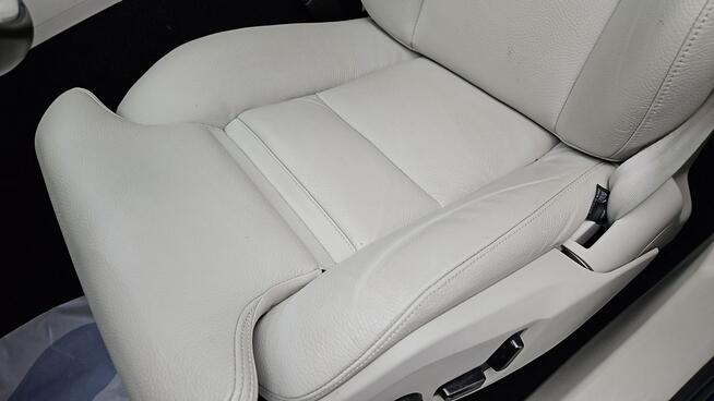 Volvo XC 60 B4 B Plus Dark aut ! Z Polskiego Salonu ! Faktura Vat ! Warszawa - zdjęcie 12