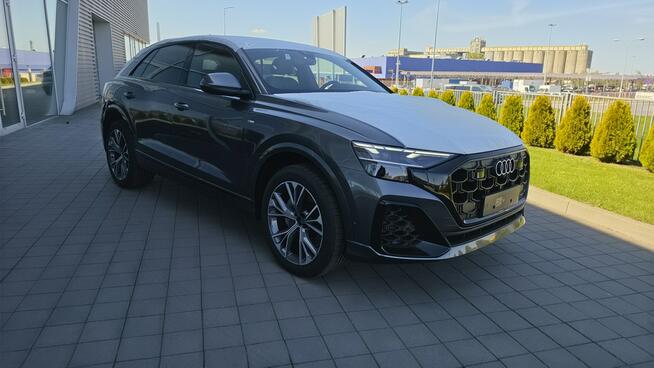 Audi Q8 TFSI e 394KM quattro tiptronic Radom - zdjęcie 6