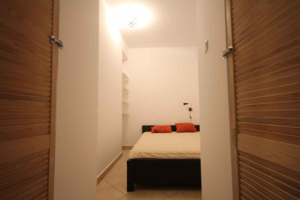 2pok, 40met, okolice Gagarina BALKON/2005 (Wrocław) Fabryczna - zdjęcie 9