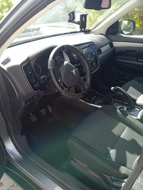 Mitsubishi Outlander 2,0 2WD polski salon Wrocław - zdjęcie 11