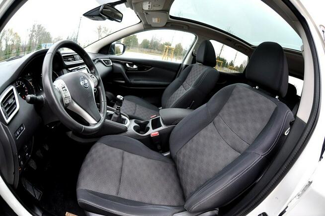 Nissan Qashqai _1.2 115KM Led Panorama Klimatronik Navi Kamera Serwis Płock - zdjęcie 7